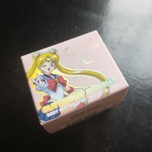 Colourpop Sailor Moon Glitterally Obsessed moonlig